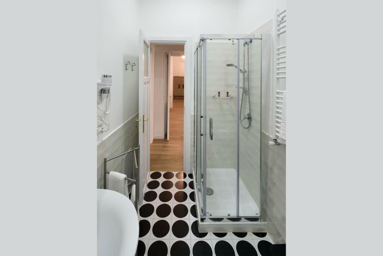 A Casa Di Adri Apartment Salerno Ngoại thất bức ảnh