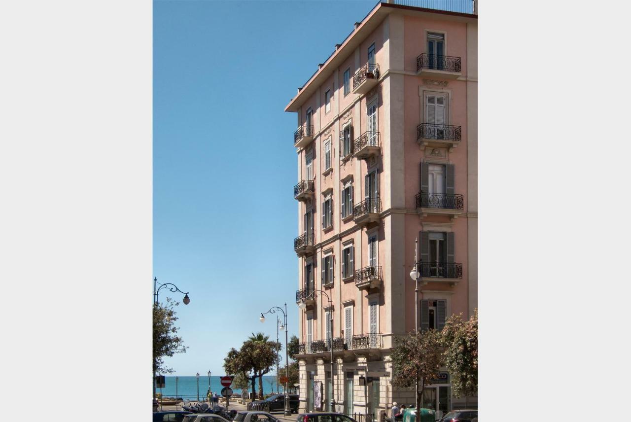 A Casa Di Adri Apartment Salerno Ngoại thất bức ảnh